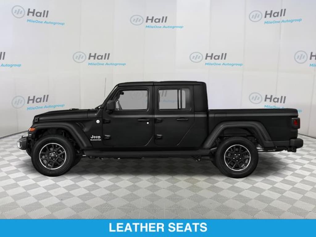 Used 2022 Jeep Gladiator Overland Truck