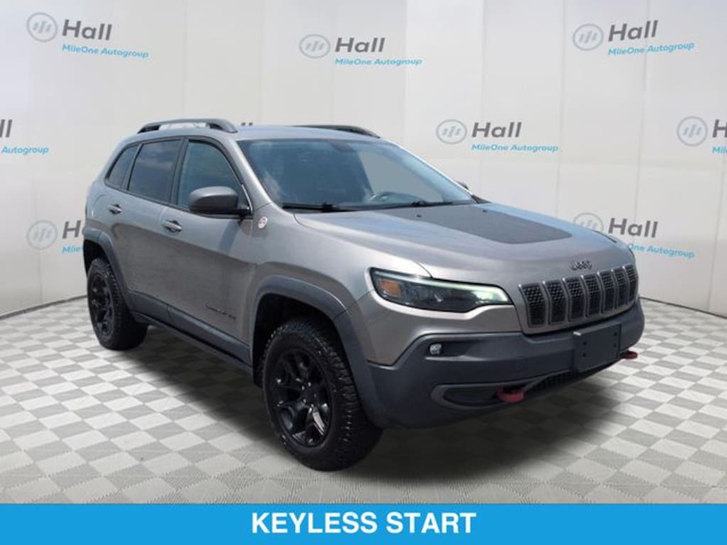 Used 2019 Jeep Cherokee Trailhawk SUV