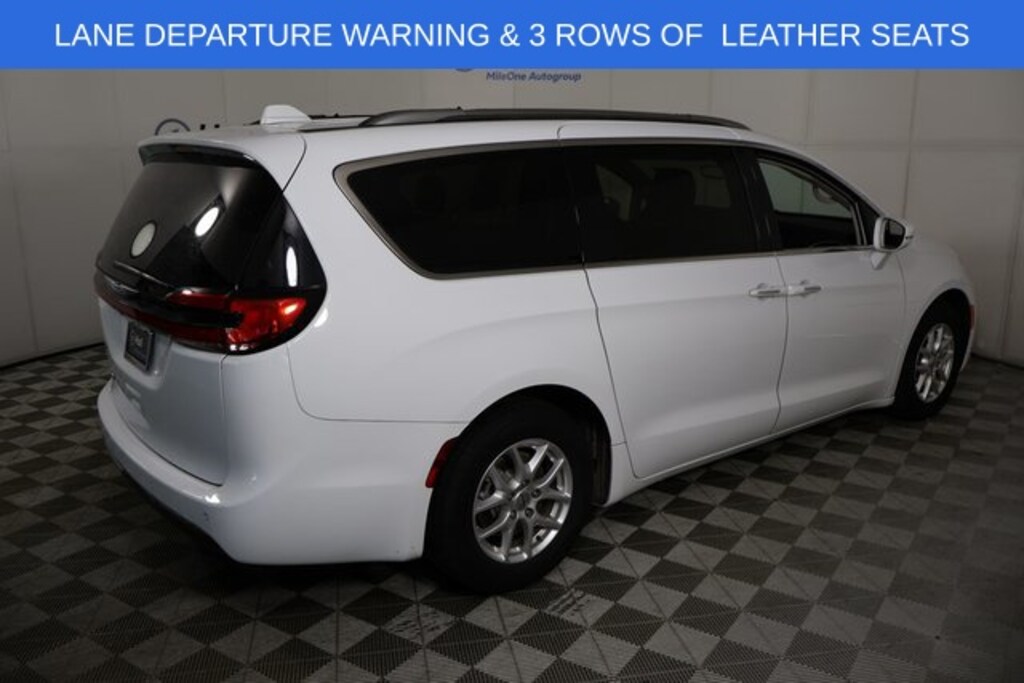 Used 2021 Chrysler Pacifica Touring L Minivan/Van