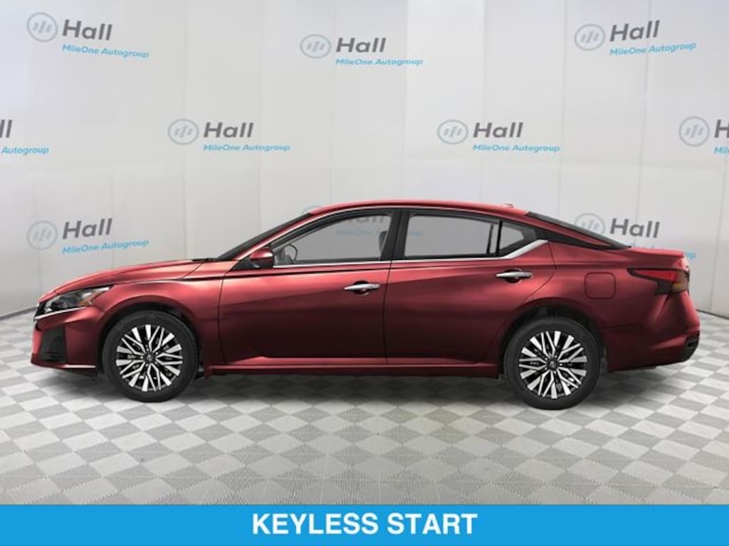 Used 2024 Nissan Altima 2.5 SV Sedan