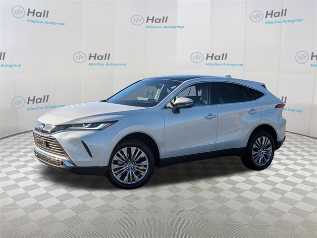 2024 Toyota Venza Limited's photo