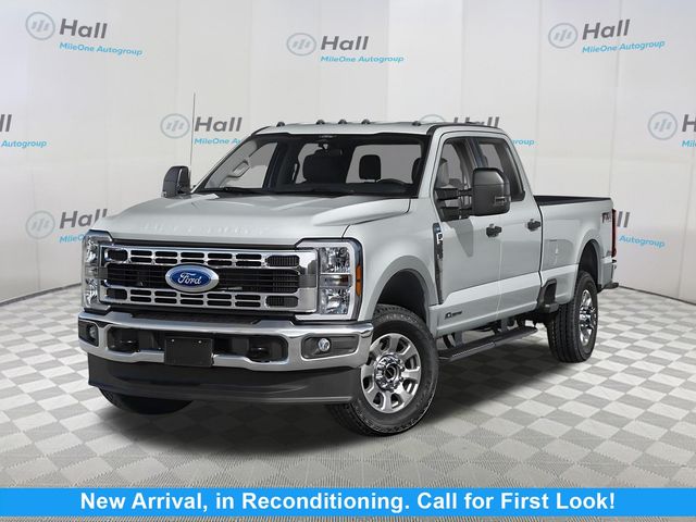 2026 Ford F-350 XLT 4x4 Crew Cab 8' Box SRW's photo