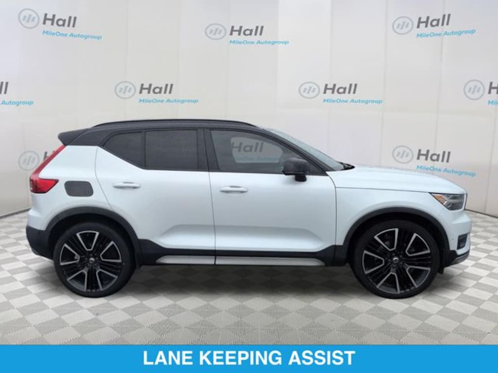 Used 2019 Volvo XC40 R-Design SUV