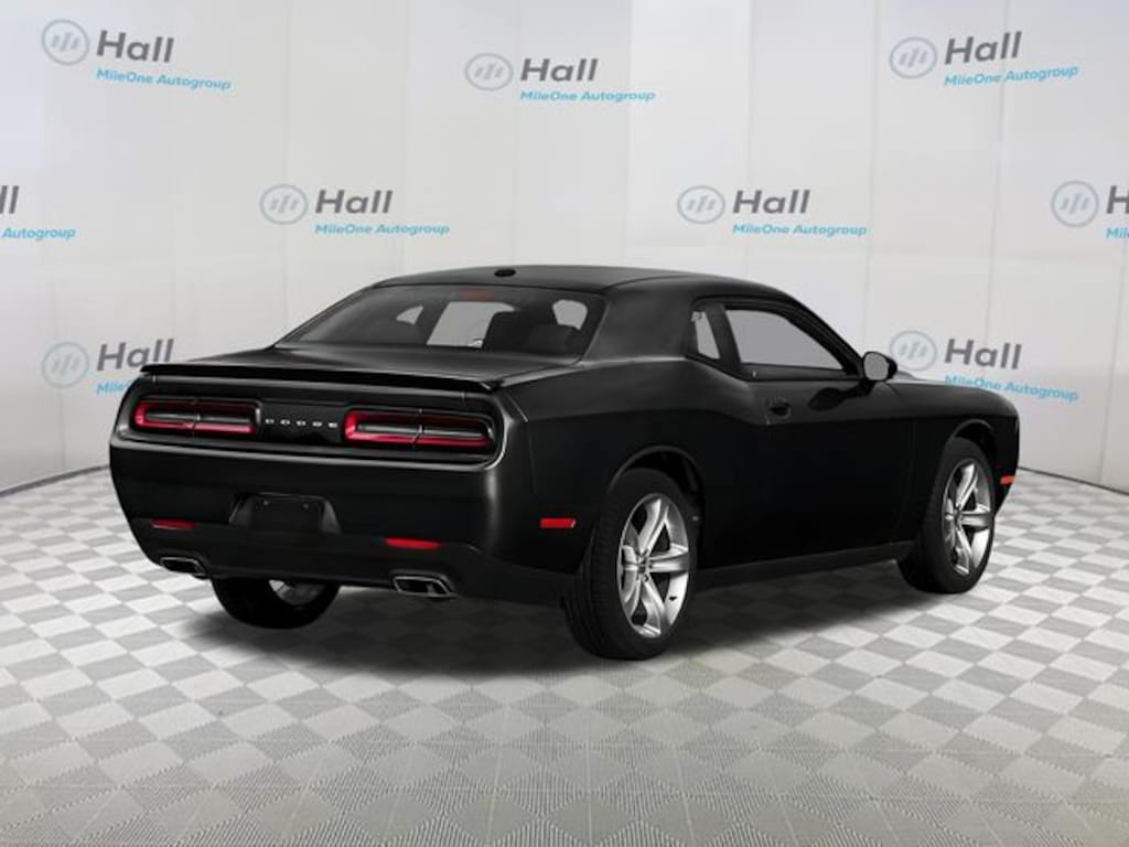 Used 2015 Dodge Challenger R/T Coupe
