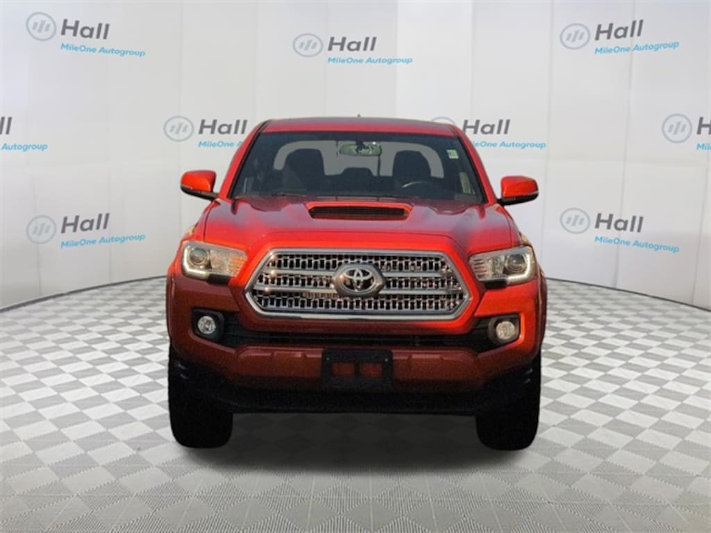 Used 2017 Toyota Tacoma Truck