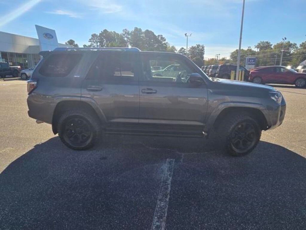 Used 2017 Toyota 4Runner SR5 SUV