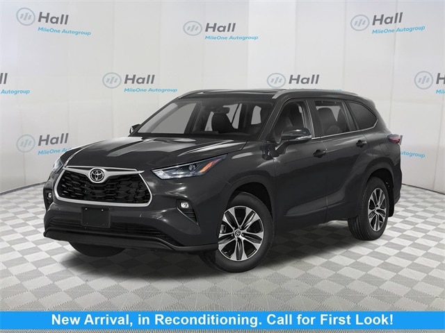 2023 Toyota Highlander XLE's photo