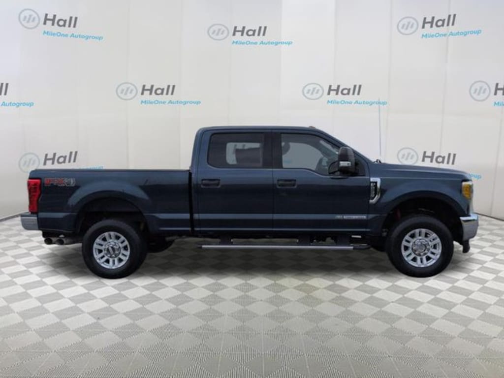 Used 2017 Ford F-250SD XLT Truck