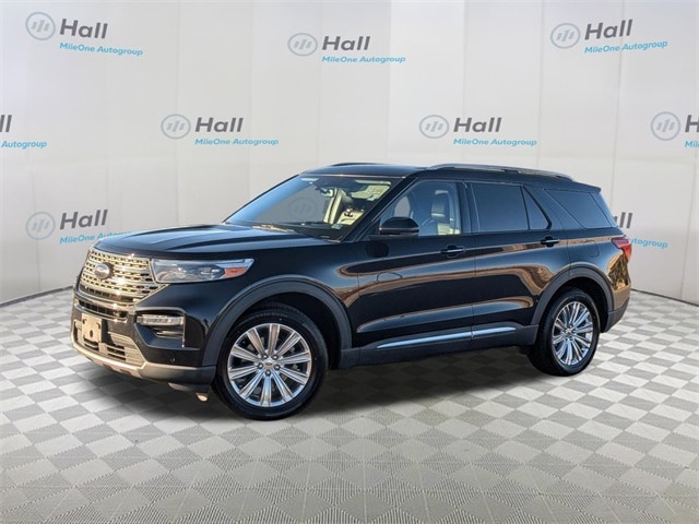 2022 Ford Explorer Limited's photo