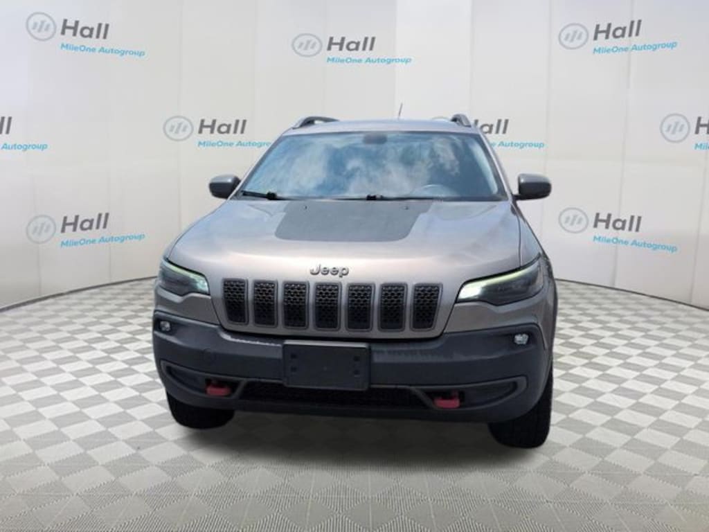 Used 2019 Jeep Cherokee Trailhawk SUV