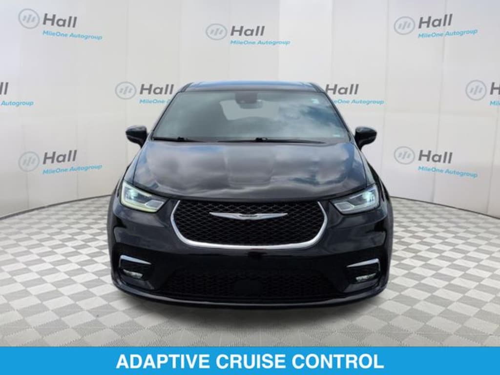Used 2026 Chrysler Pacifica Select Minivan/Van