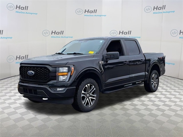 2023 Ford F-150 XL's photo