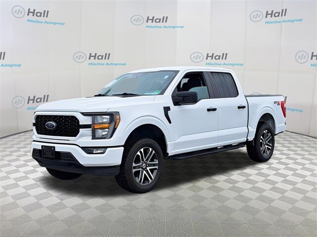 2023 Ford F-150 XL's photo