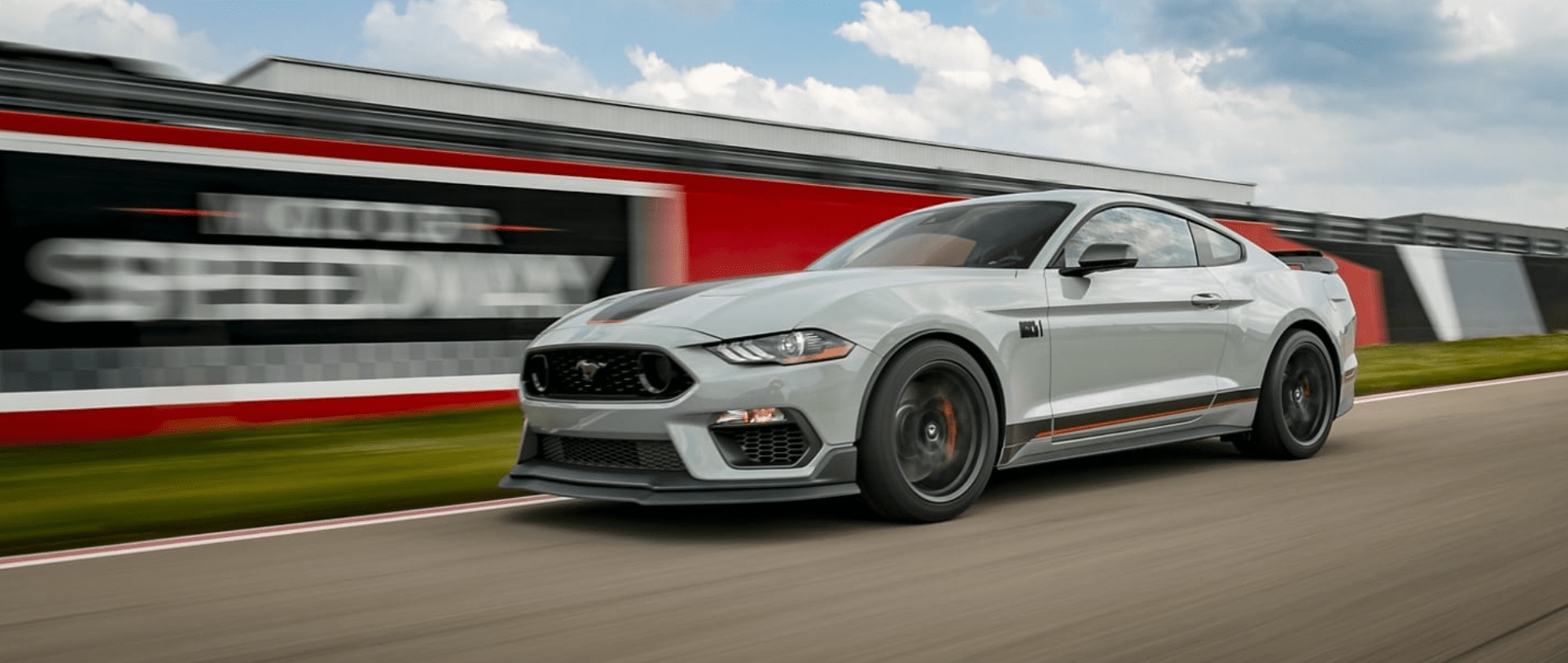 2023 Ford Mustang white exterior (1).PNG