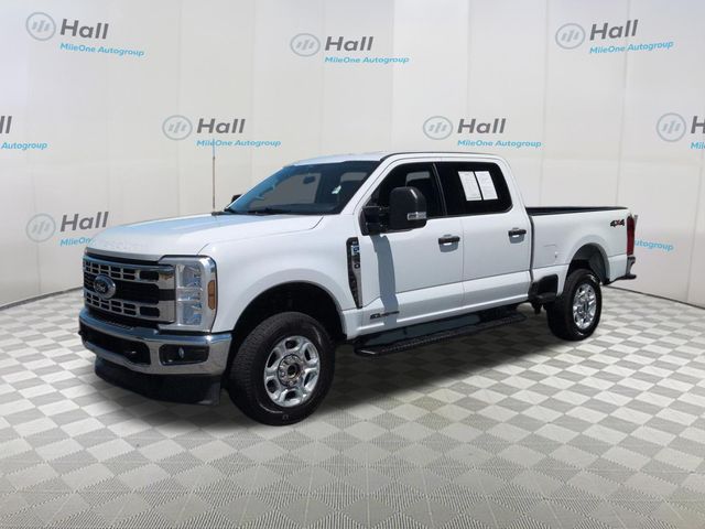 2025 Ford F-250 XLT 4x4 Crew Cab 6-3/4' Box's photo