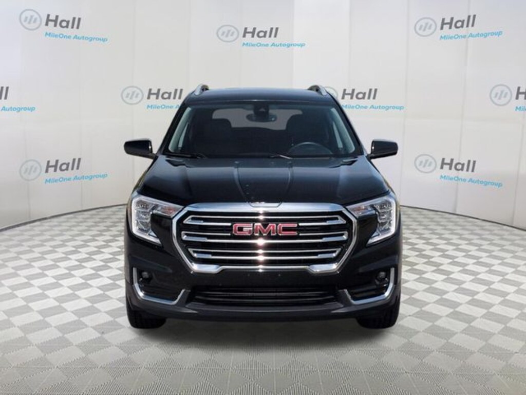 Used 2024 GMC Terrain SLT SUV