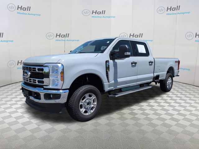 2026 Ford F-350 XLT 4x4 Crew Cab 8' Box SRW's photo