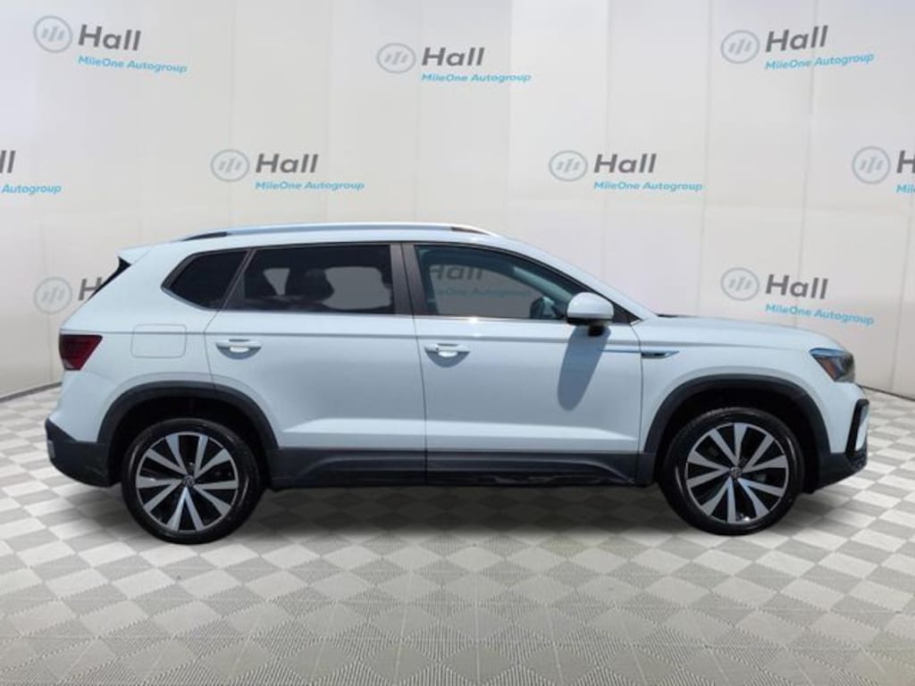 Used 2022 Volkswagen Taos 1.5T SE SUV