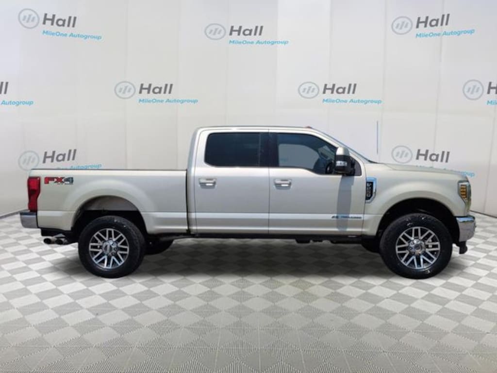 Used 2018 Ford F-250SD Lariat Truck