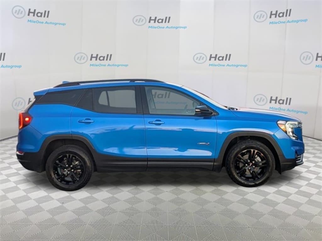 Used 2024 GMC Terrain AT4 SUV