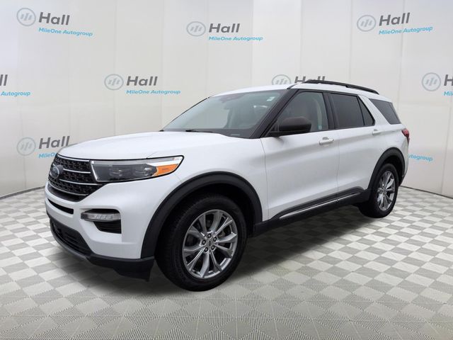2021 Ford Explorer XLT 4WD's photo