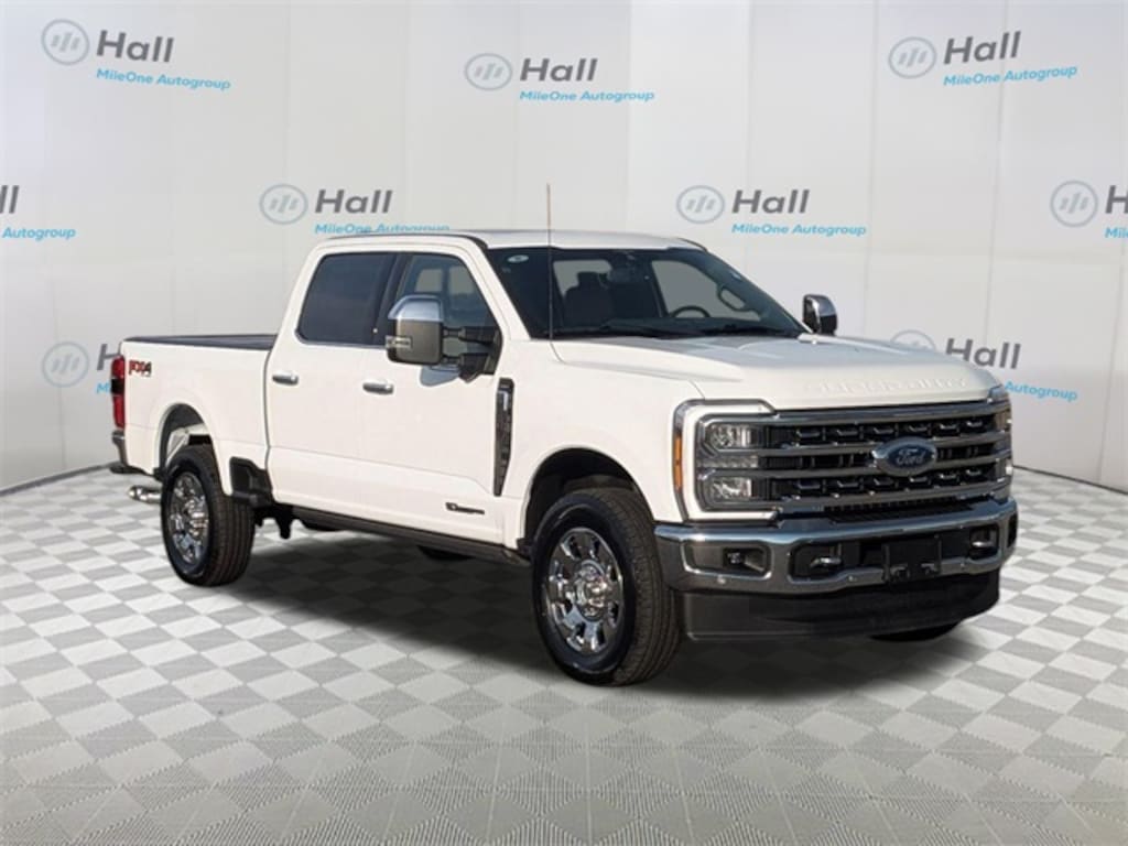 Used 2023 Ford F-250SD Lariat Truck