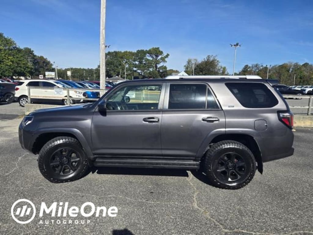 Used 2017 Toyota 4Runner SR5 SUV