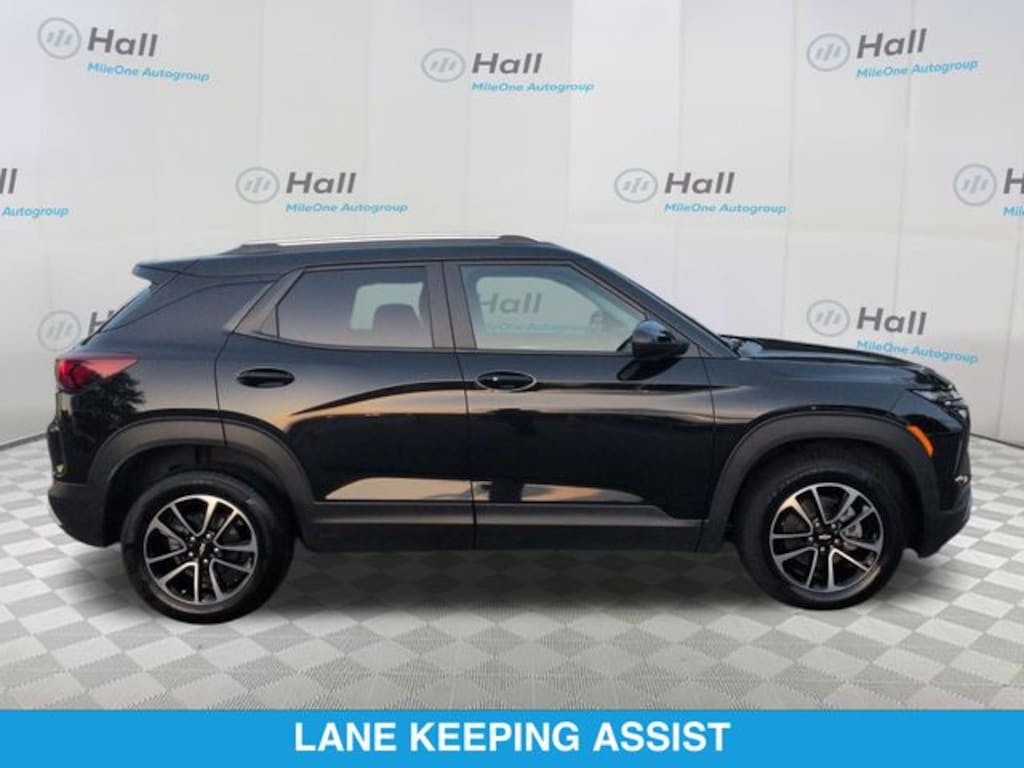 Used 2025 Chevrolet Trailblazer LT SUV
