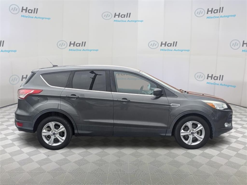 Used 2016 Ford Escape SE SUV