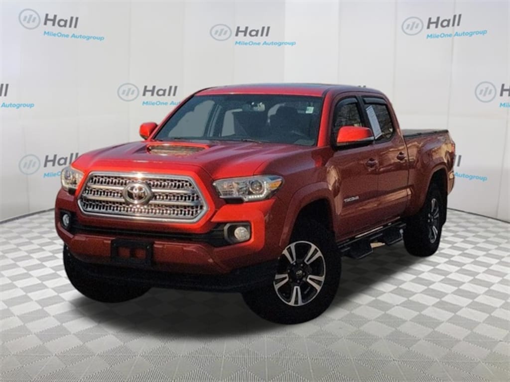 Used 2017 Toyota Tacoma Truck