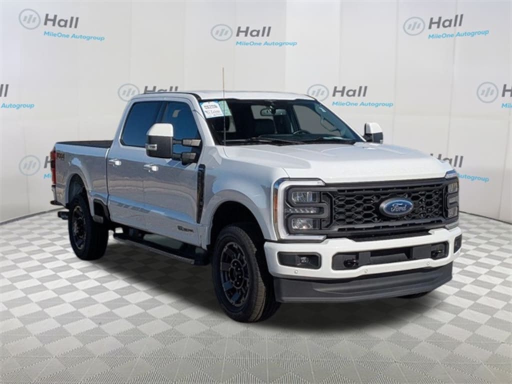 Used 2023 Ford F-250SD Lariat Truck