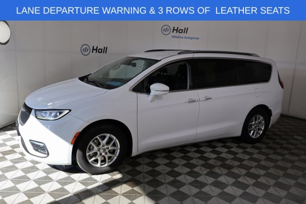 Used 2021 Chrysler Pacifica Touring L Minivan/Van