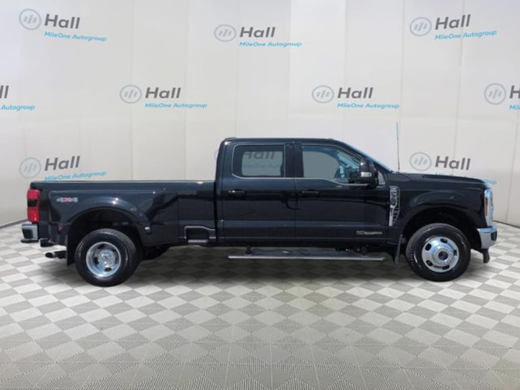 Used 2024 Ford F-350SD Lariat Truck