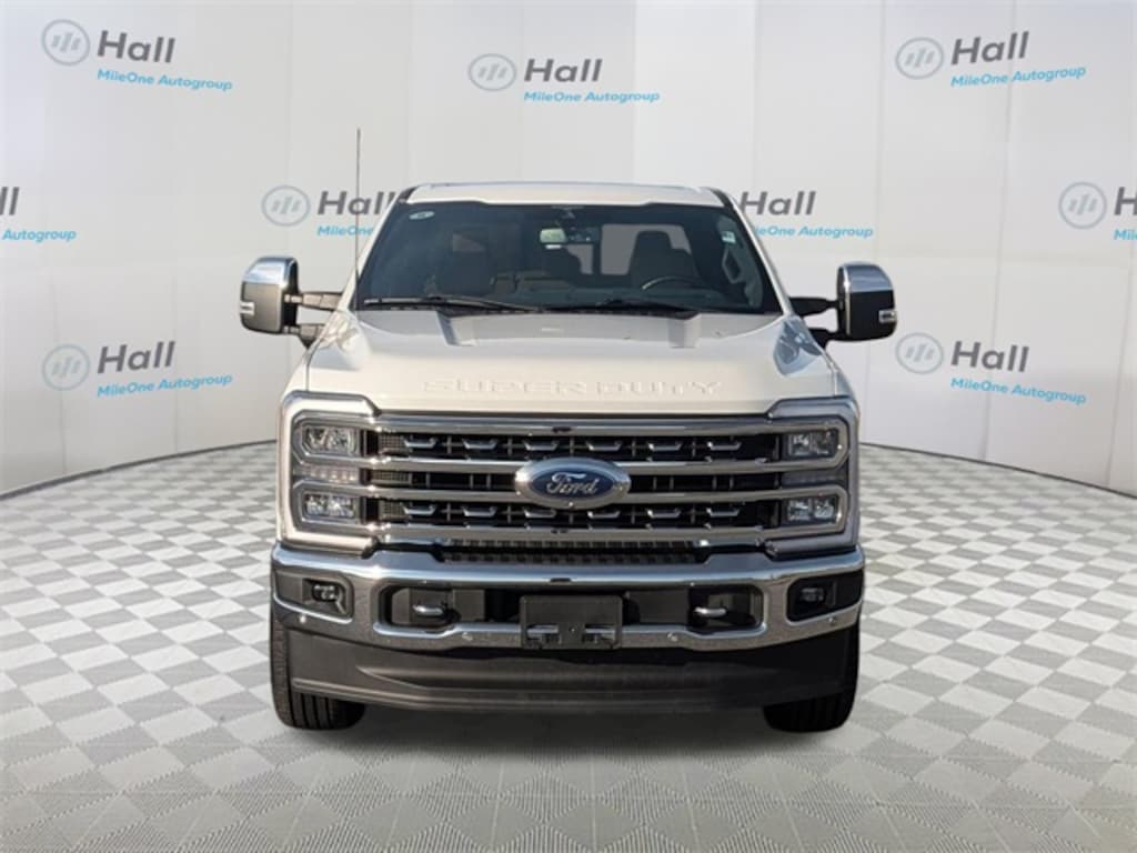 Used 2023 Ford F-250SD Lariat Truck