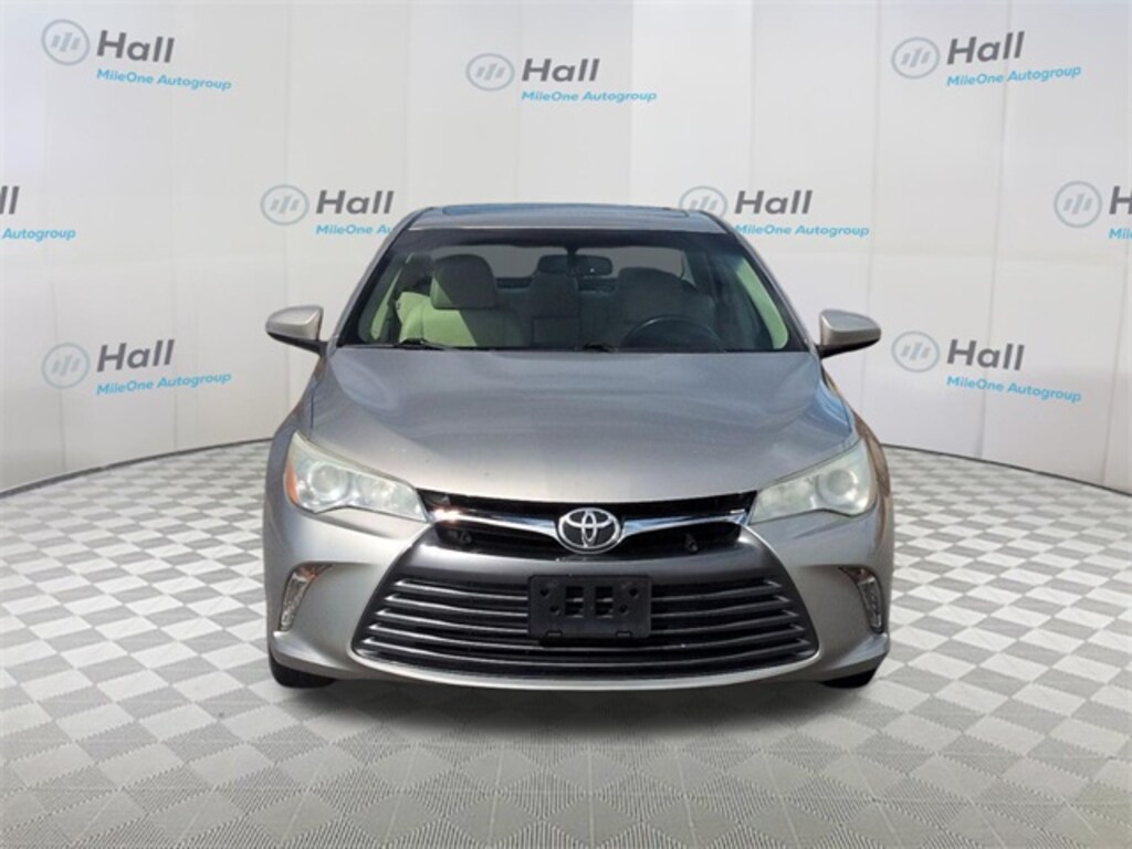 Used 2016 Toyota Camry XLE Sedan