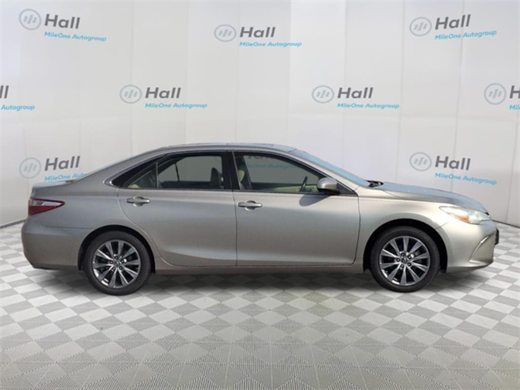 Used 2016 Toyota Camry XLE Sedan