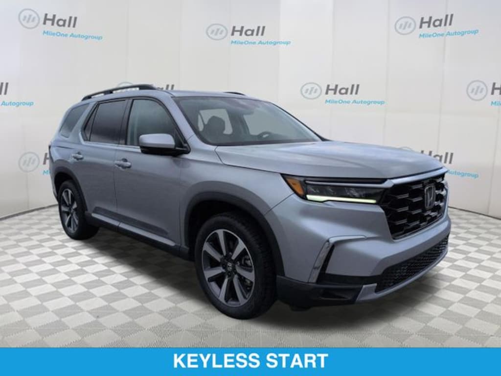 Used 2025 Honda Pilot Touring SUV