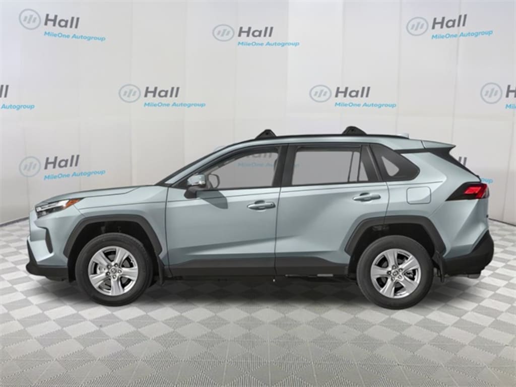 Used 2022 Toyota RAV4 XLE SUV