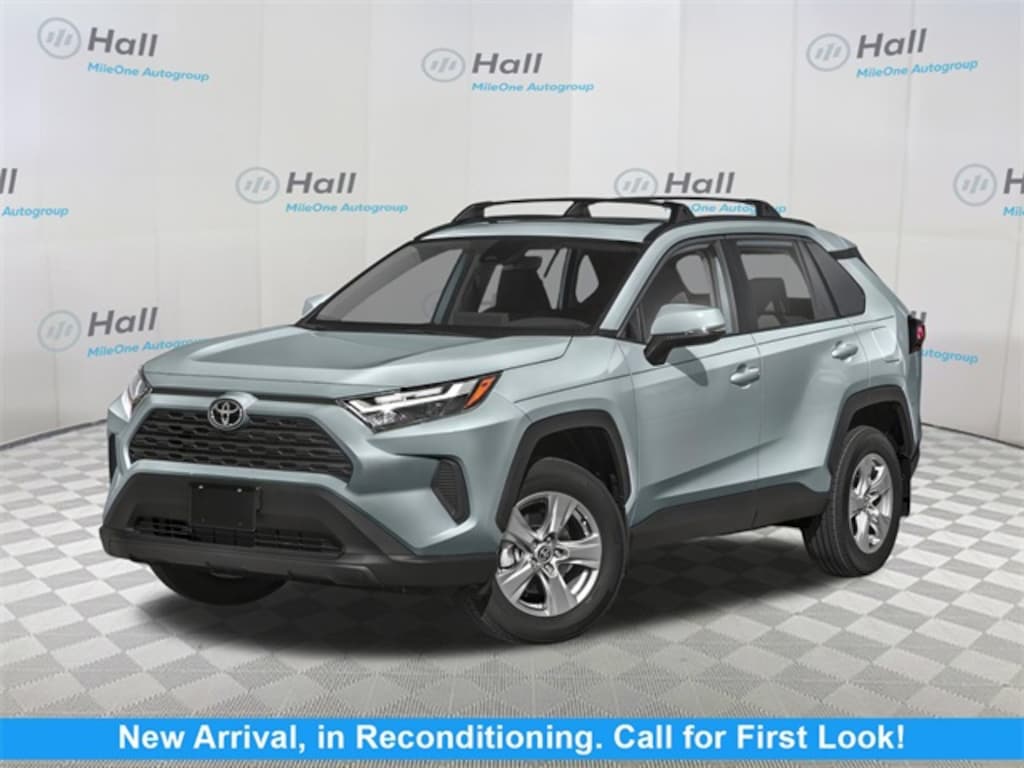 Used 2022 Toyota RAV4 XLE SUV