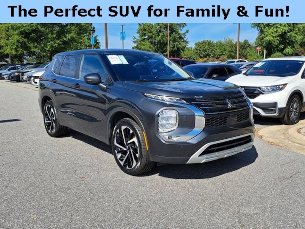 Used 2024 Mitsubishi Outlander SE SUV