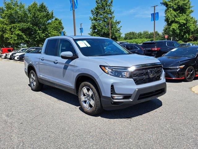 Used 2025 Honda Ridgeline RTL with VIN 5FPYK3F53SB036293 for sale in Elizabeth City, NC