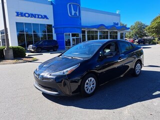 2019 Toyota Prius L Hatchback