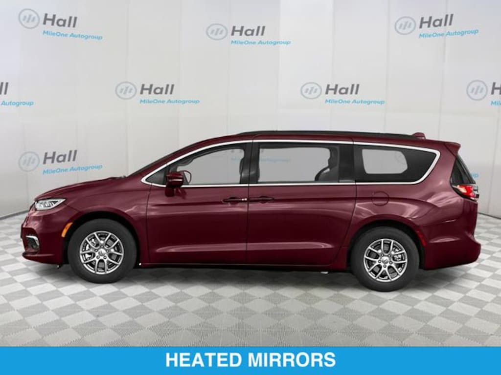 Used 2021 Chrysler Pacifica Touring L Minivan/Van