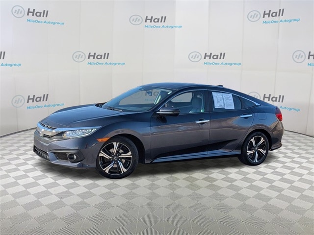 2018 Honda Civic Touring's photo