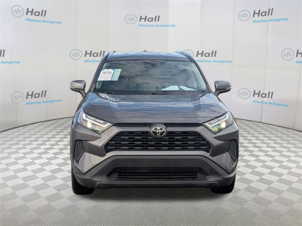 Used 2022 Toyota RAV4 XLE SUV