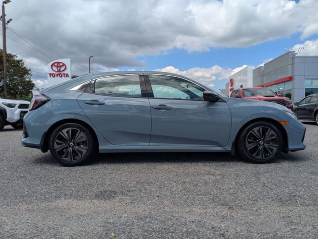 Used 2017 Honda Civic EX Hatchback