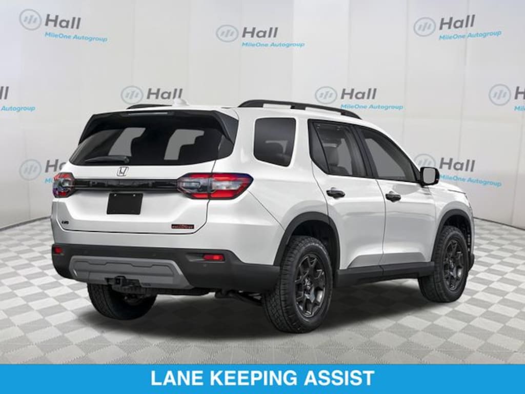 Used 2025 Honda Pilot TrailSport SUV
