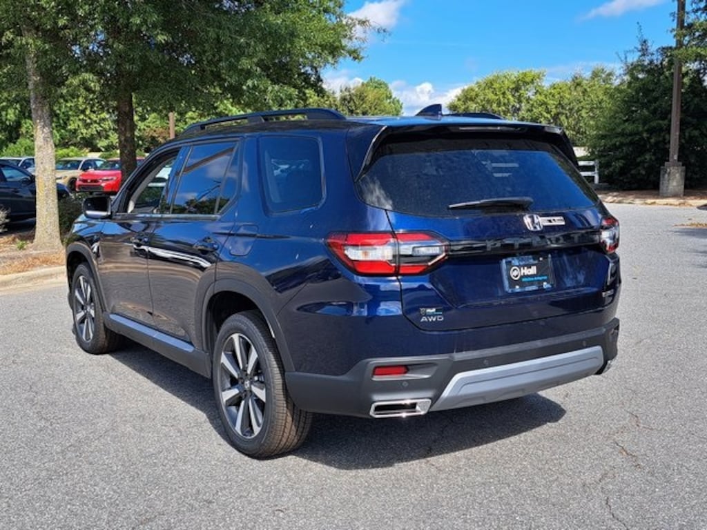 New 2025 Honda Pilot Touring SUV