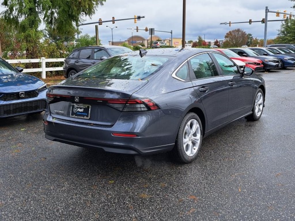 New 2025 Honda Accord LX Sedan