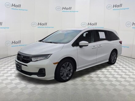 2026 Honda Odyssey Touring Minivan/Van